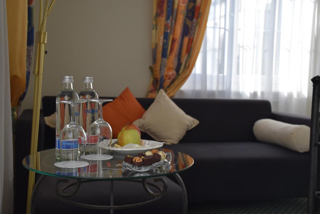 Hotel Rhyhof Frauenfeld Exteriör bild